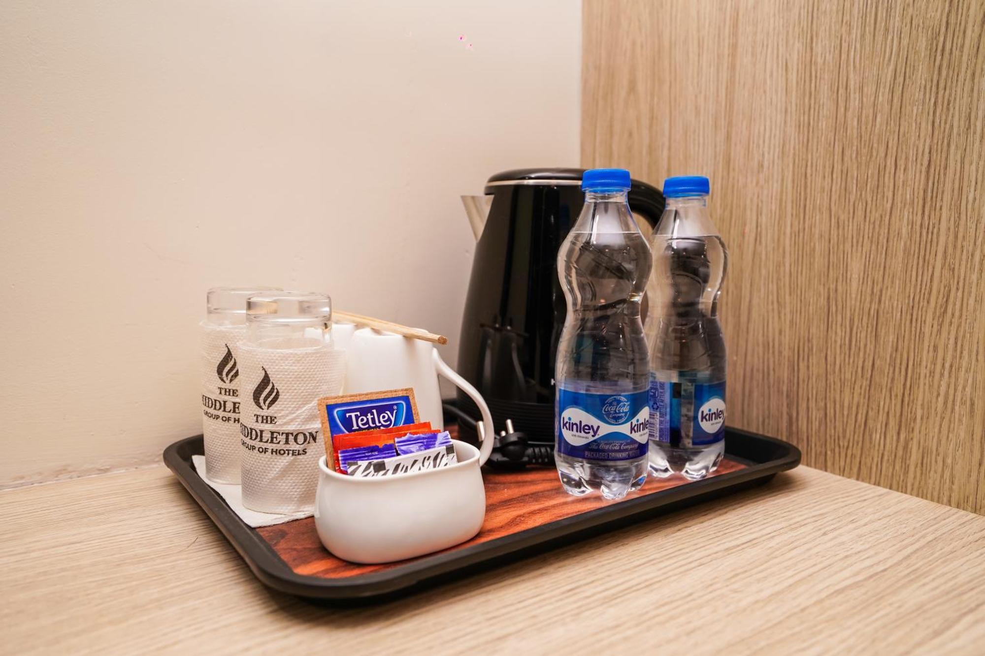 Hotel Middleton Nxt Бхубанешвара Экстерьер фото